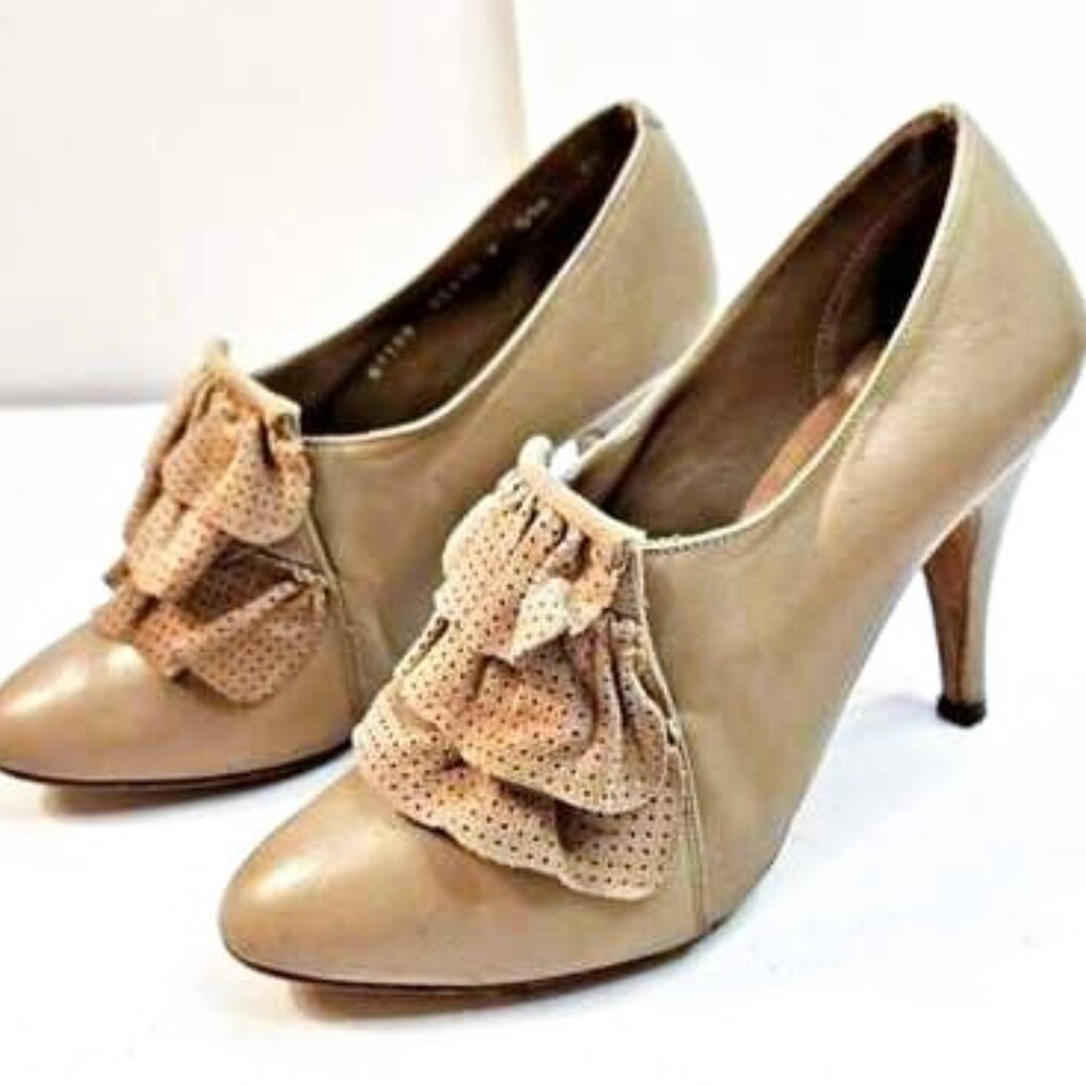 Vintage Chano Edwardian Pumps Size 5.5 Beige Leather Heels Women's Made in Spain